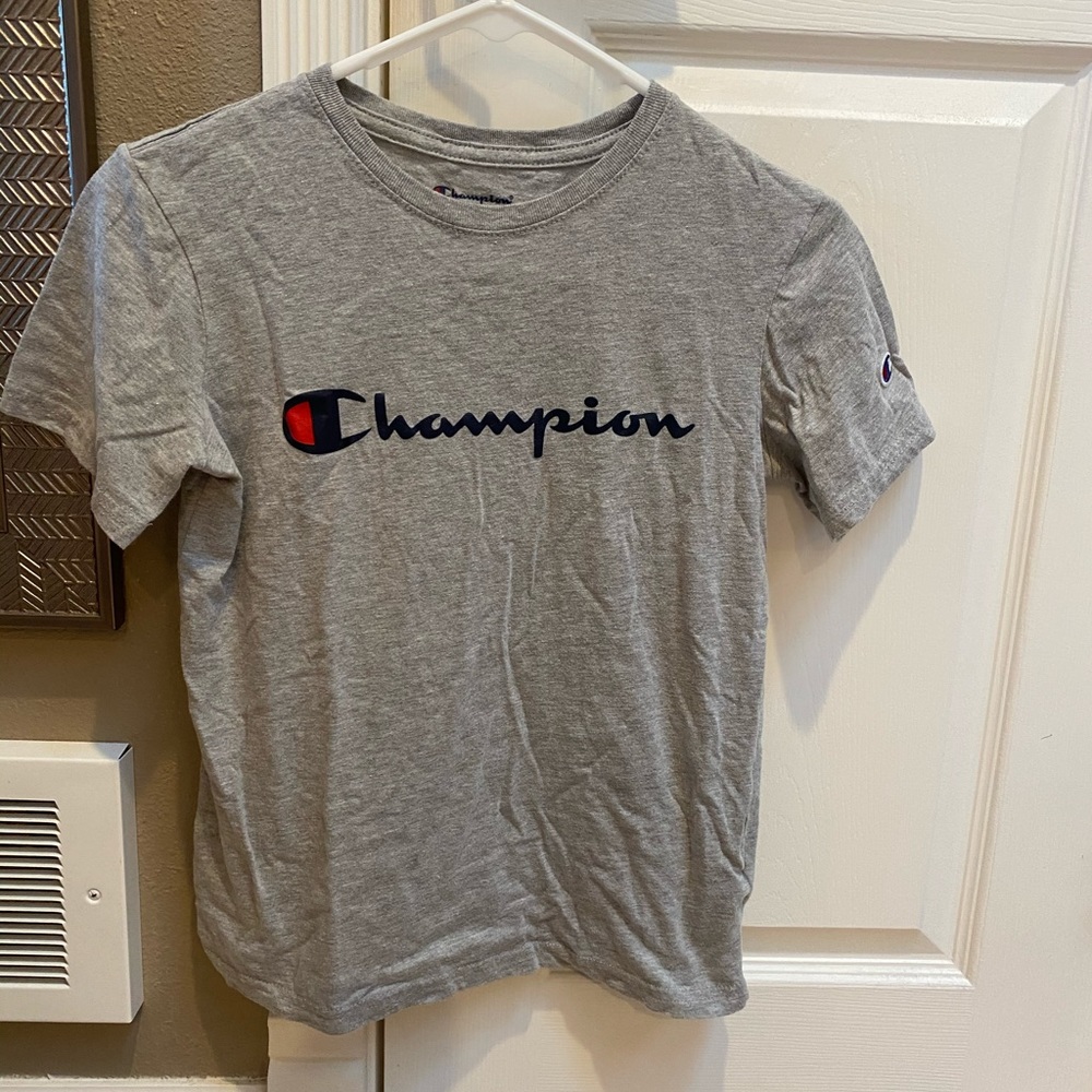 Champion t-shirt